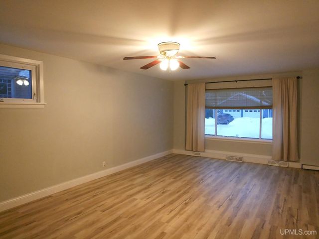 237 Kearsarge Street, Laurium, MI 49913