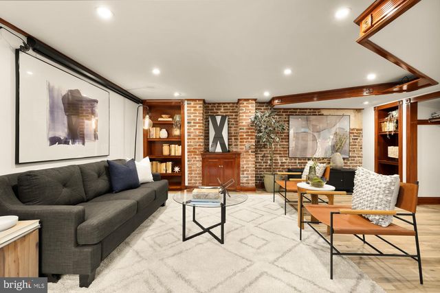 3436 17TH ST NW, Washington, DC 20010