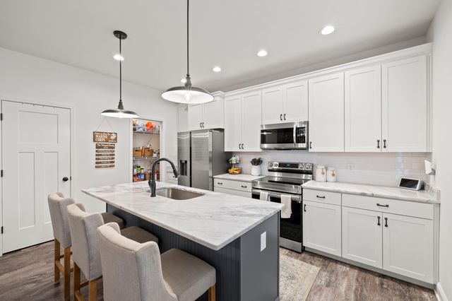 121 Winners Circle, Nicholasville, KY 40356