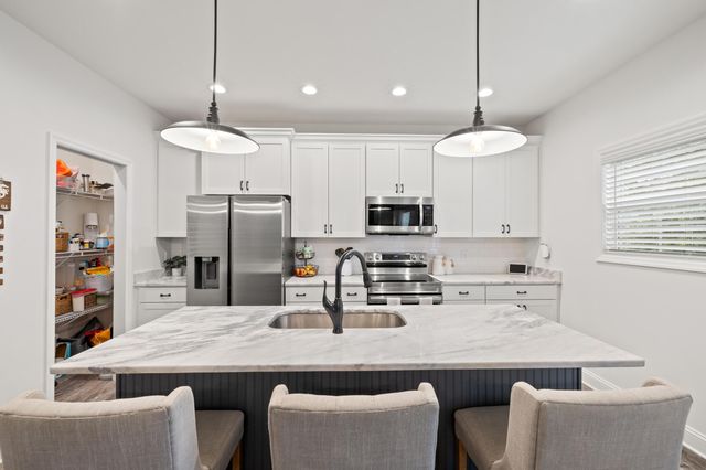 121 Winners Circle, Nicholasville, KY 40356