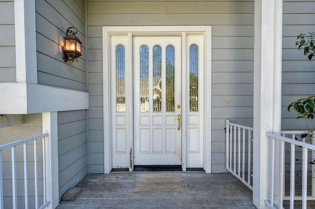 560 Oak View Ct, Pilot Hill, CA 95664