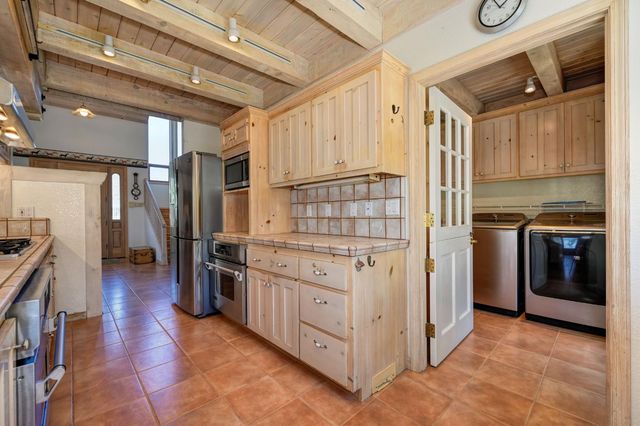 560 Oak View Ct, Pilot Hill, CA 95664