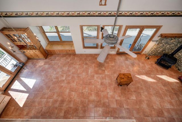 560 Oak View Ct, Pilot Hill, CA 95664