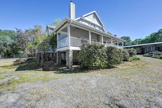 560 Oak View Ct, Pilot Hill, CA 95664