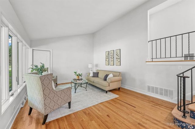 714 Western Avenue, Glen Ellyn, IL 60137