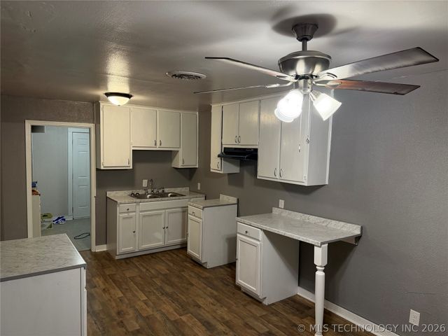 305 P SW, Ardmore, OK 73401