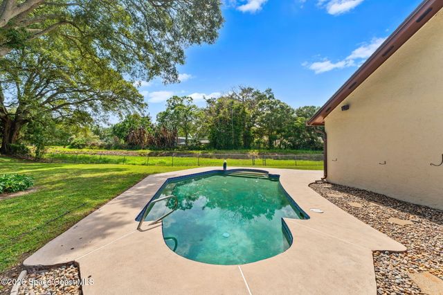 206 Ritter Avenue NE, Palm Bay, FL 32907