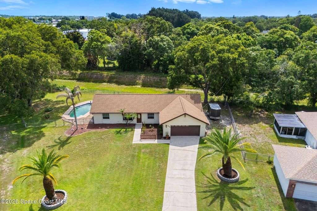 206 Ritter Avenue NE, Palm Bay, FL 32907