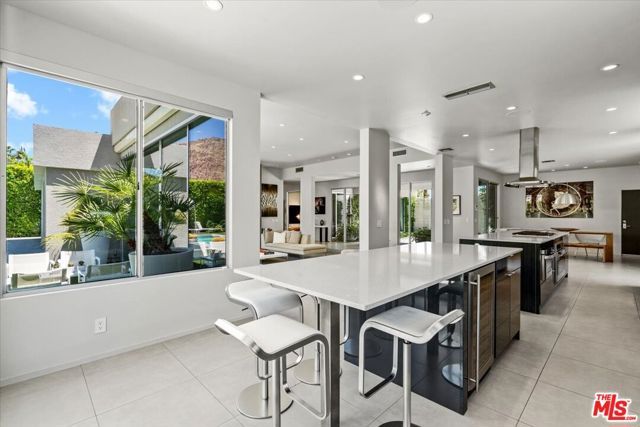 1175 Los Robles Drive, Palm Springs, CA 92262