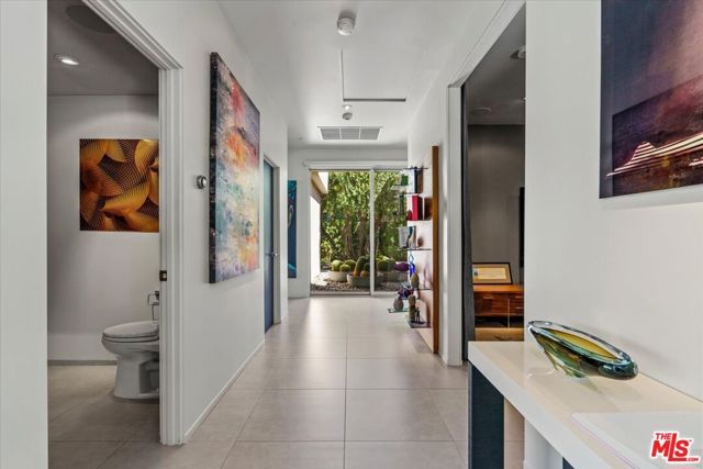 1175 Los Robles Drive, Palm Springs, CA 92262