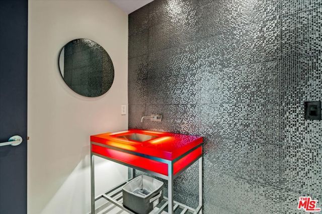 1175 Los Robles Drive, Palm Springs, CA 92262