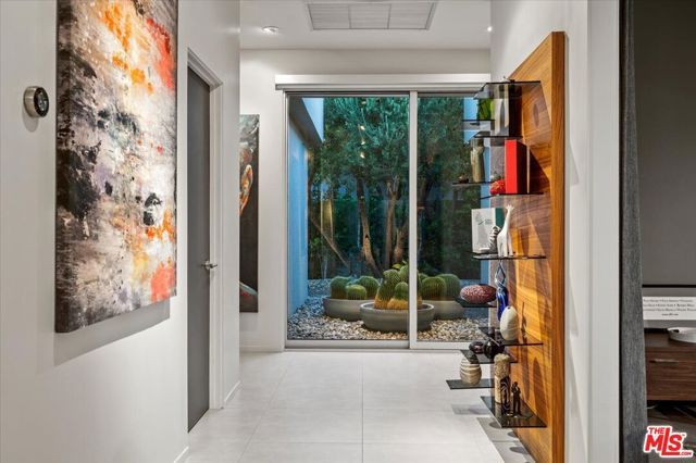 1175 Los Robles Drive, Palm Springs, CA 92262