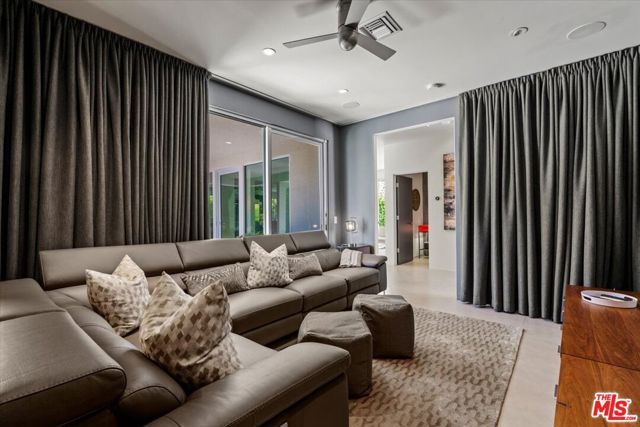 1175 Los Robles Drive, Palm Springs, CA 92262