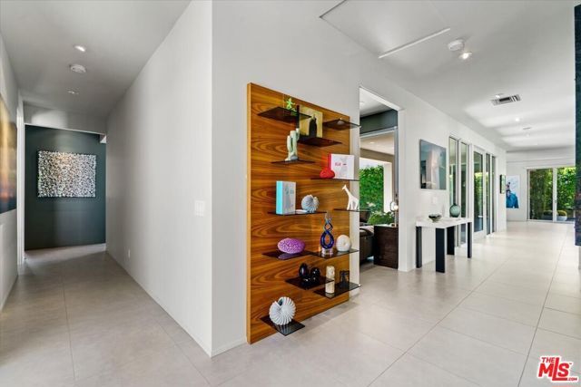 1175 Los Robles Drive, Palm Springs, CA 92262