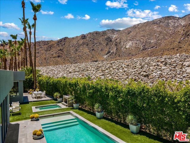 1175 Los Robles Drive, Palm Springs, CA 92262