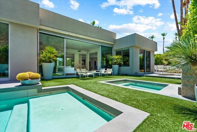 1175 Los Robles Drive, Palm Springs, CA 92262