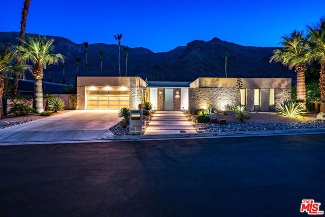 1175 Los Robles Drive, Palm Springs, CA 92262