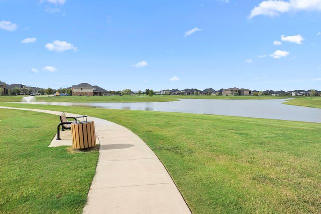2195 Clements Shore Lane, La Porte, TX 77571
