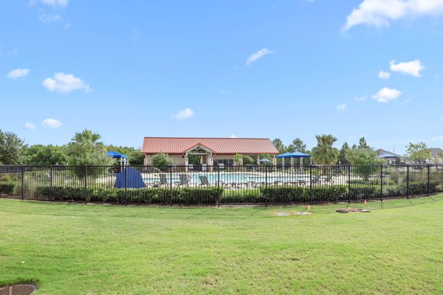 2195 Clements Shore Lane, La Porte, TX 77571