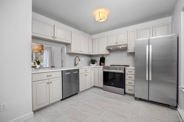 161 Fairway Drive, Carmel, NY 10512