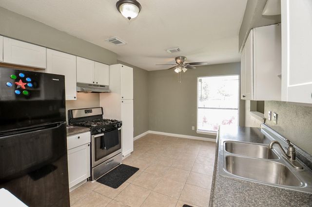 10418 Sagestar Lane, Houston, TX 77089