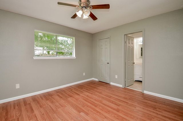 10418 Sagestar Lane, Houston, TX 77089