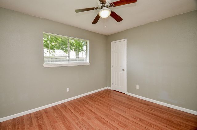 10418 Sagestar Lane, Houston, TX 77089
