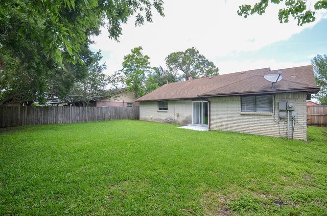 10418 Sagestar Lane, Houston, TX 77089