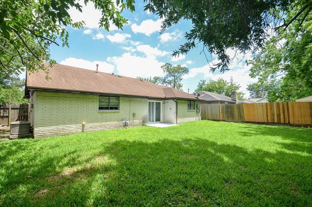 10418 Sagestar Lane, Houston, TX 77089