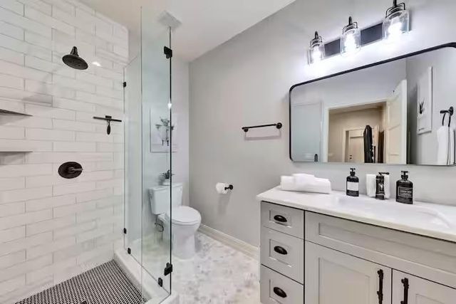 3300 Constitution DR, Lago Vista, TX 78645