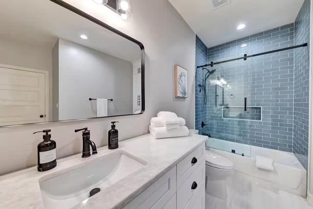 3300 Constitution DR, Lago Vista, TX 78645