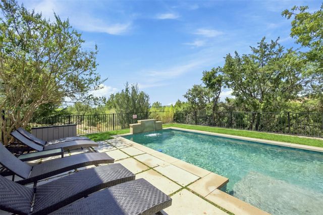 3300 Constitution DR, Lago Vista, TX 78645