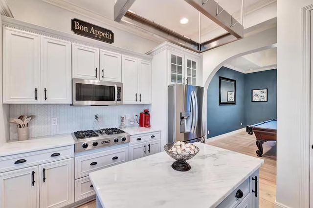 3300 Constitution DR, Lago Vista, TX 78645