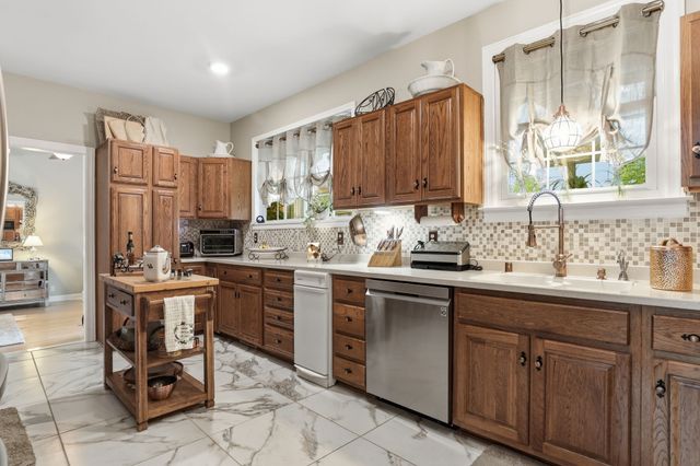201 Buchanan Cir, Hendersonville, TN 37075