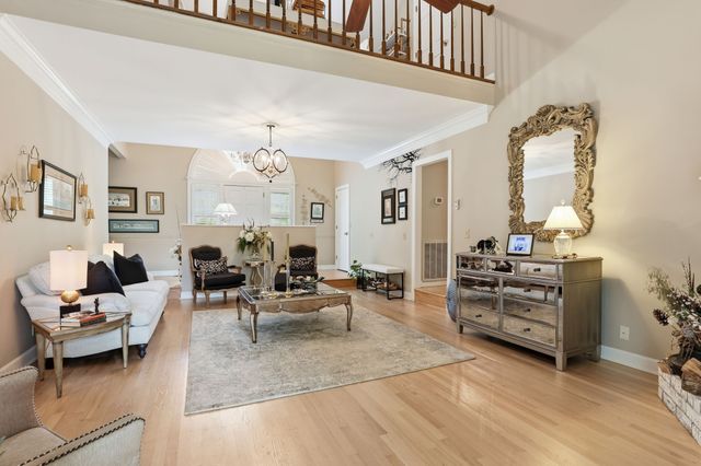 201 Buchanan Cir, Hendersonville, TN 37075