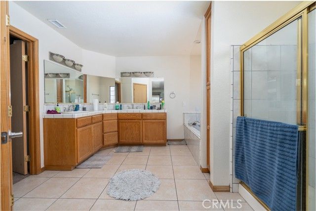 18146 Orange, Hesperia, CA 92345