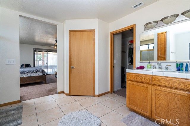 18146 Orange, Hesperia, CA 92345