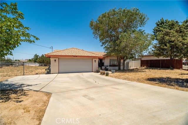 18146 Orange, Hesperia, CA 92345