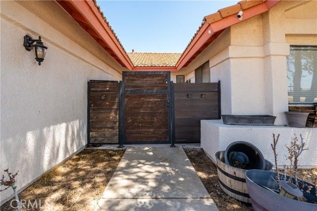 18146 Orange, Hesperia, CA 92345
