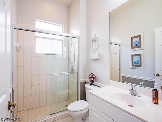 5013 Fairhaven LN, Naples, FL 34109