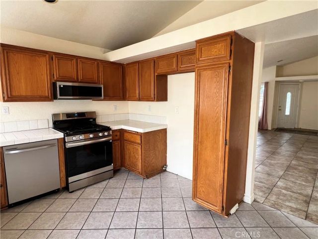 26104 Dracaea, Moreno Valley, CA 92555