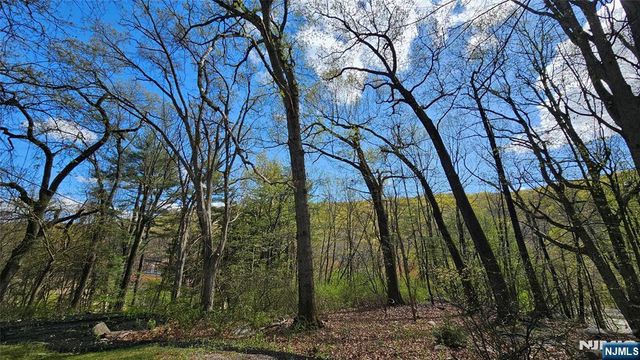540 Hamburg Turnpike, West Milford, NJ 07480