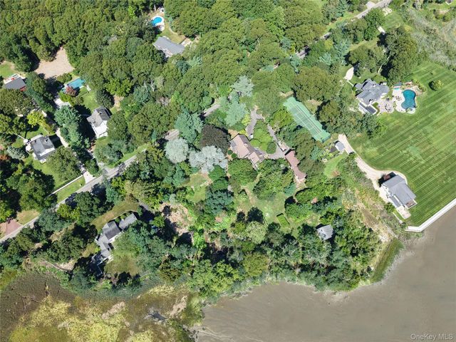 75 Old Field Road, East Setauket, NY 11733