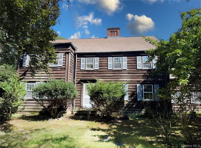 75 Old Field Road, East Setauket, NY 11733