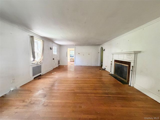 75 Old Field Road, East Setauket, NY 11733