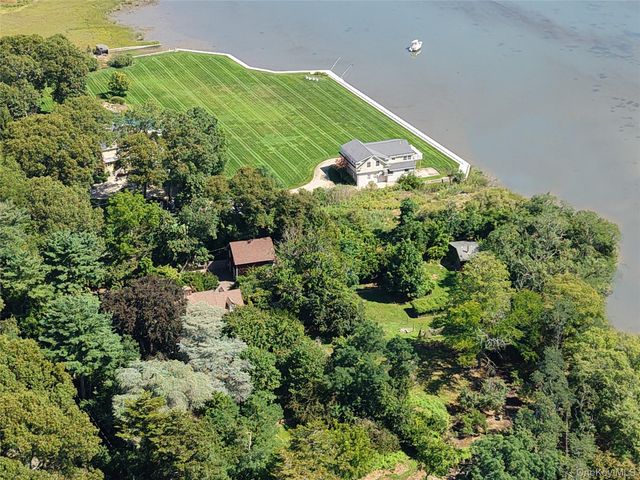 75 Old Field Road, East Setauket, NY 11733
