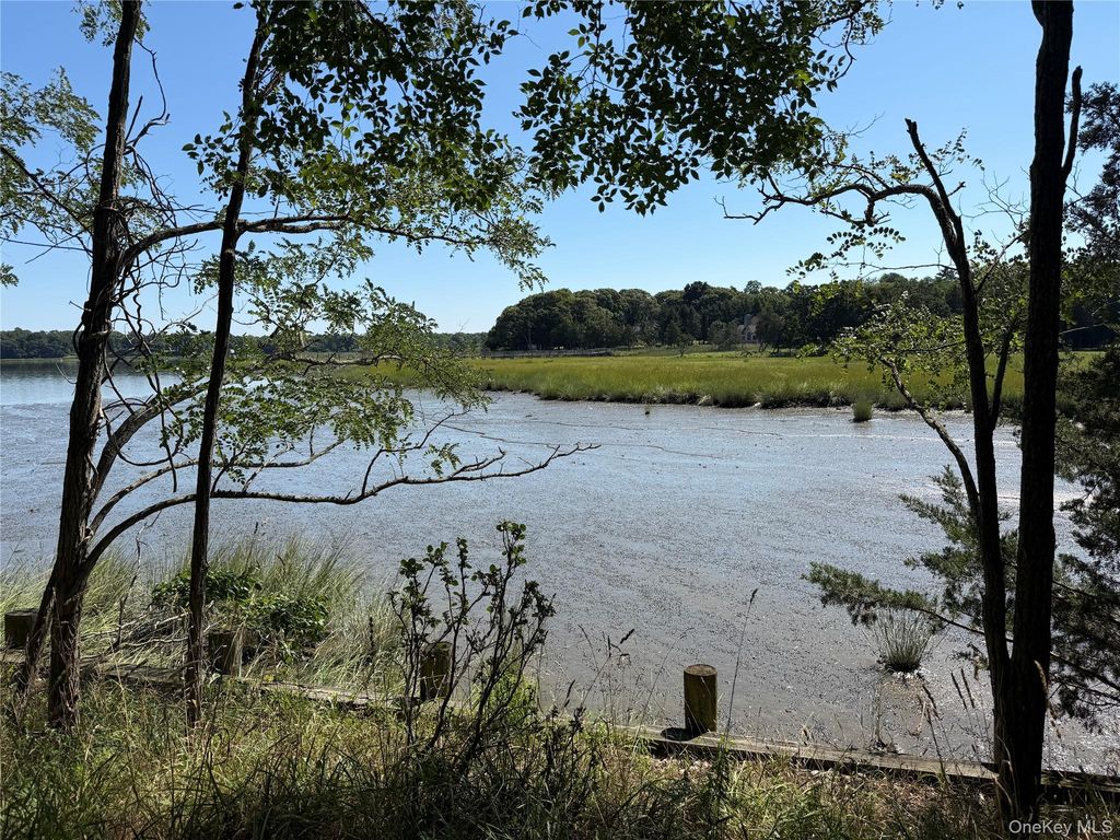 75 Old Field Road, East Setauket, NY 11733 — photo 4