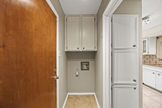 7258 Brentwood Stair Road, Fort Worth, TX 76112