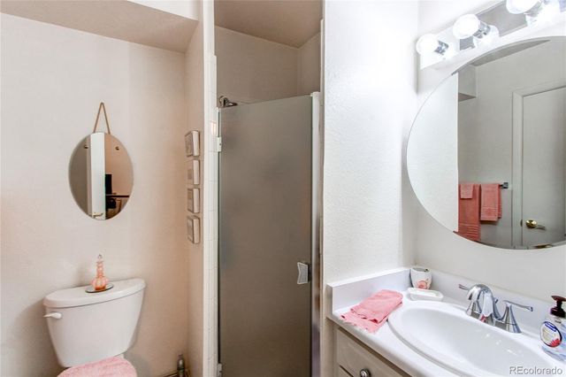 3855 S Monaco Street Parkway 172, Denver, CO 80237