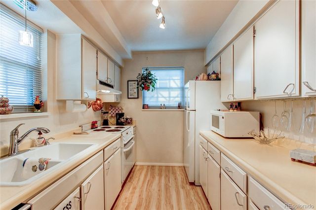 3855 S Monaco Street Parkway 172, Denver, CO 80237